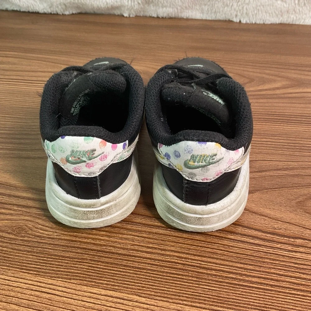 Nike Court Borough Toddler Sneakers Black Floral Pastel Shoes size 6C - Picture 3 of 7